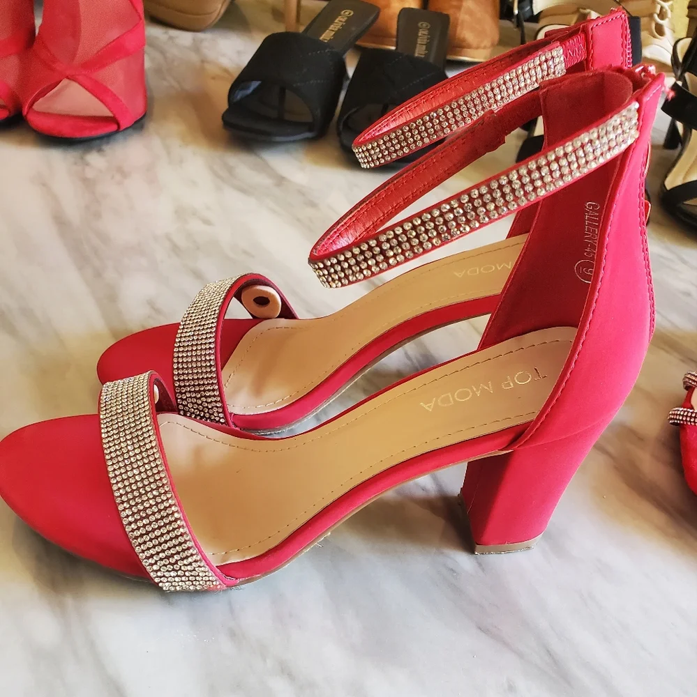 Red Heels - Picture 1 of 3